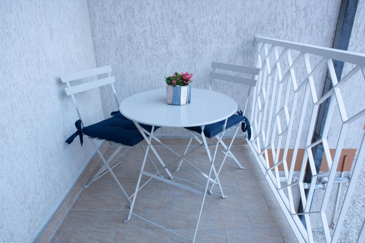 Dimora Dei Sogni Bed & Breakfast ชิวิตาโนวา มาร์เค ภายนอก รูปภาพ