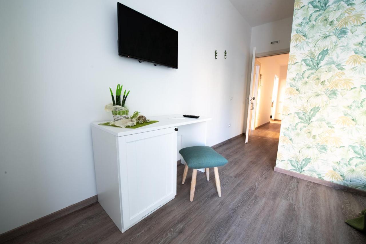 Dimora Dei Sogni Bed & Breakfast ชิวิตาโนวา มาร์เค ภายนอก รูปภาพ